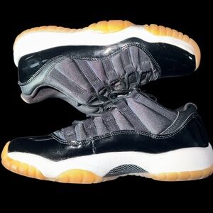 Jordan 11 Retro Low Bleached Coral (GS)
